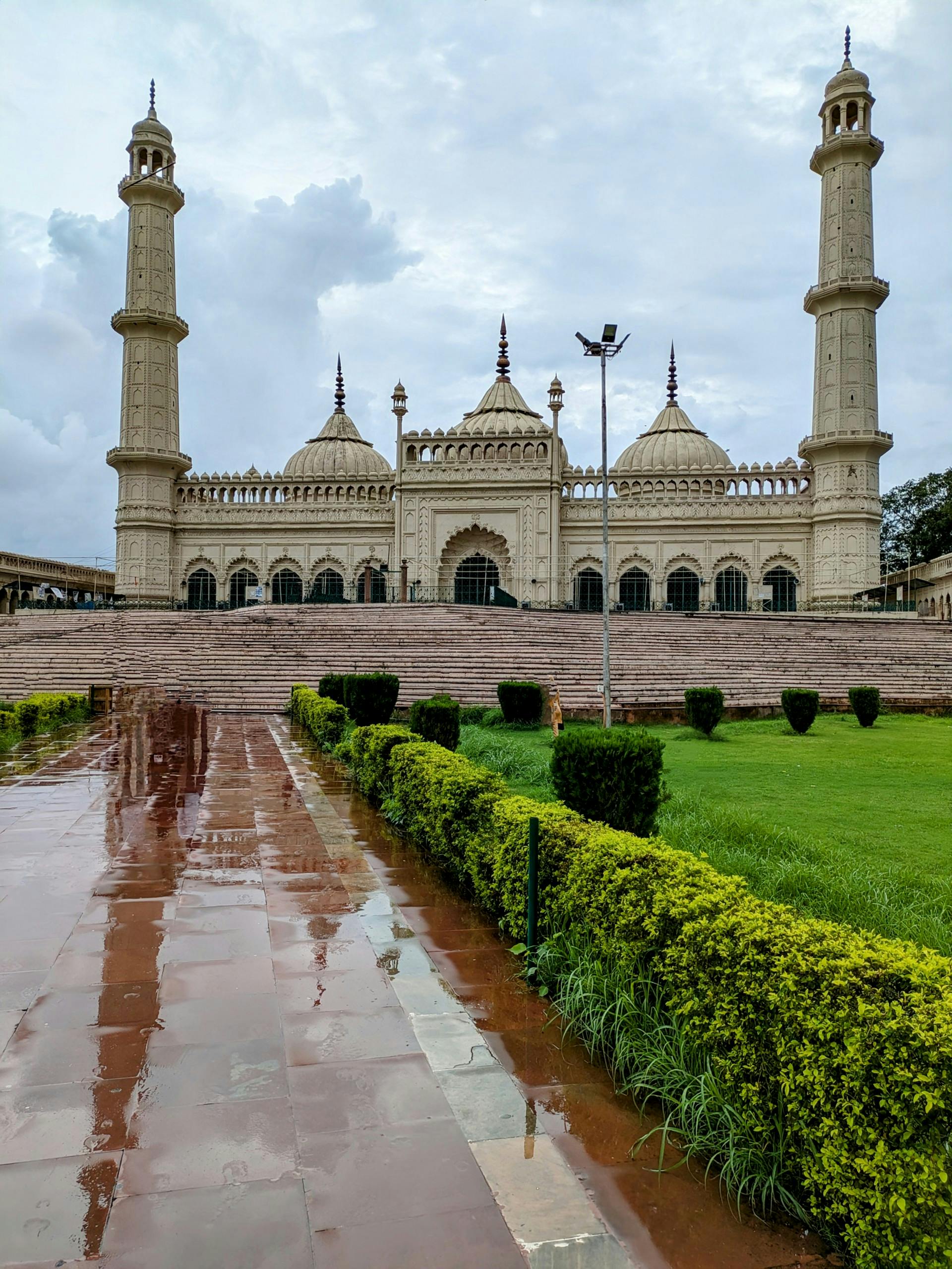 Royal Ayodhya & Lucknow